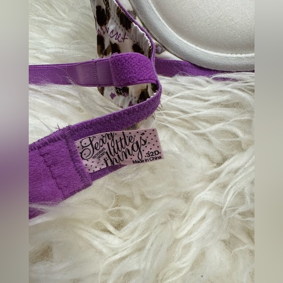 Rare Victorias Secret Mermaid Bra - Picture 4 of 10